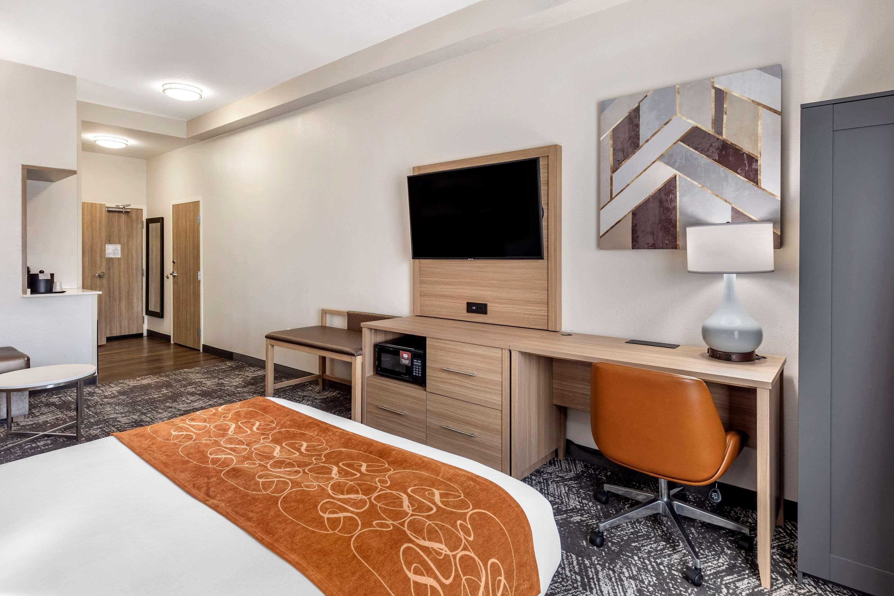 Comfort Suites Anderson-Clemson Exterior photo