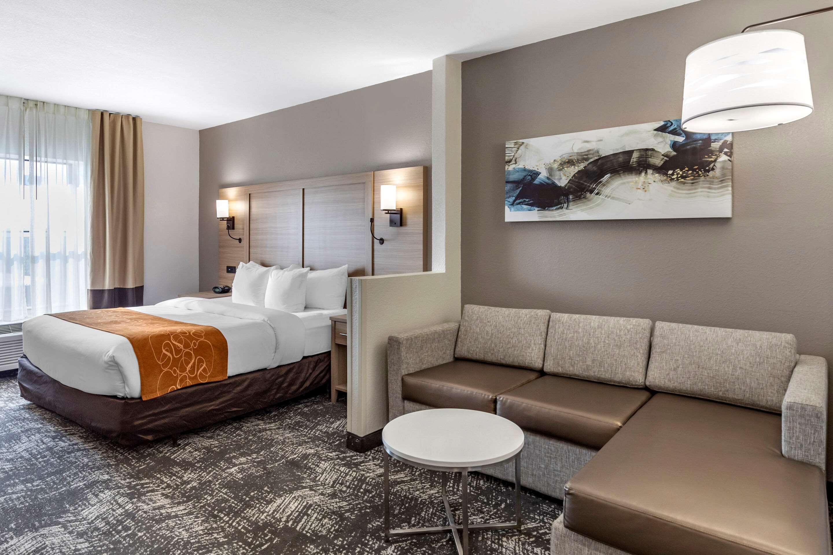 Comfort Suites Anderson-Clemson Exterior photo